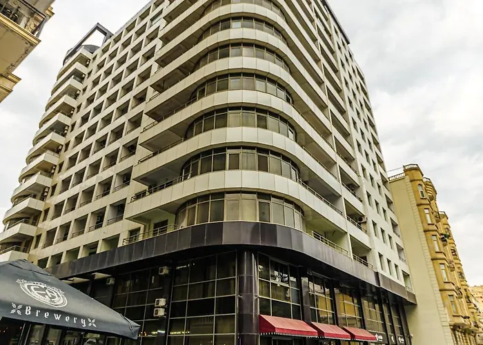 Prestige Apartment Near Vip Cresent Mall