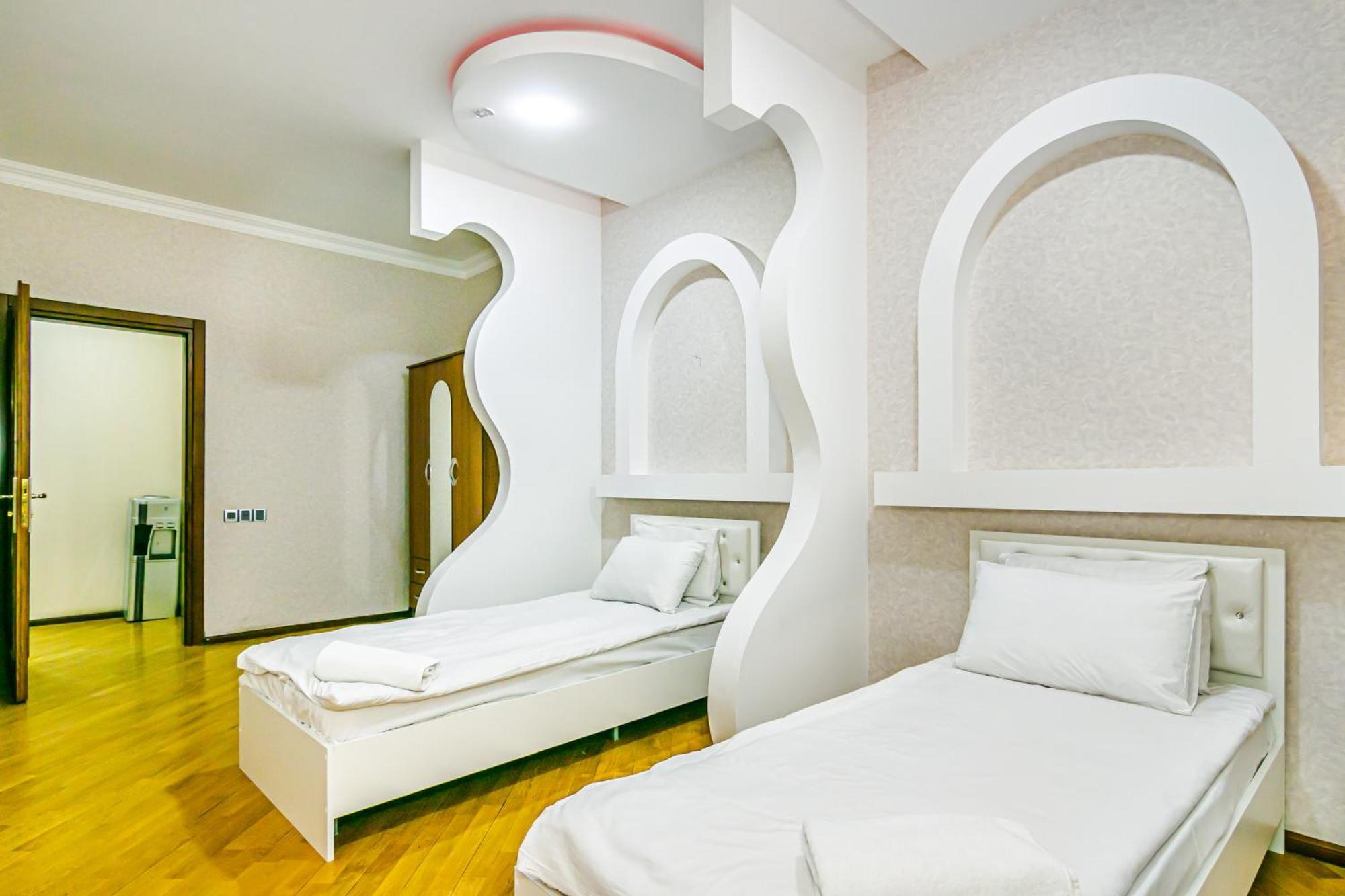 Prestige Near Vip Cresent Mall Baku
