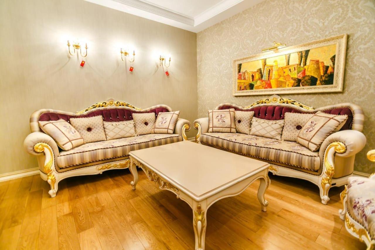 Prestige Near Vip Cresent Mall Baku