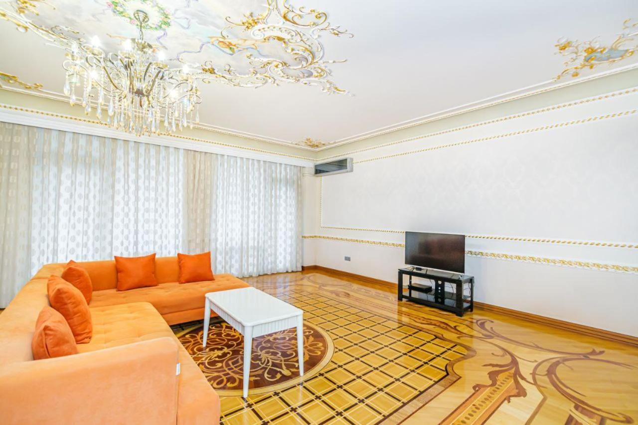 Prestige Near Vip Cresent Mall Apartment