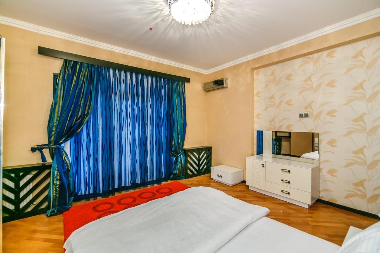 Prestige Near Vip Cresent Mall Apartment