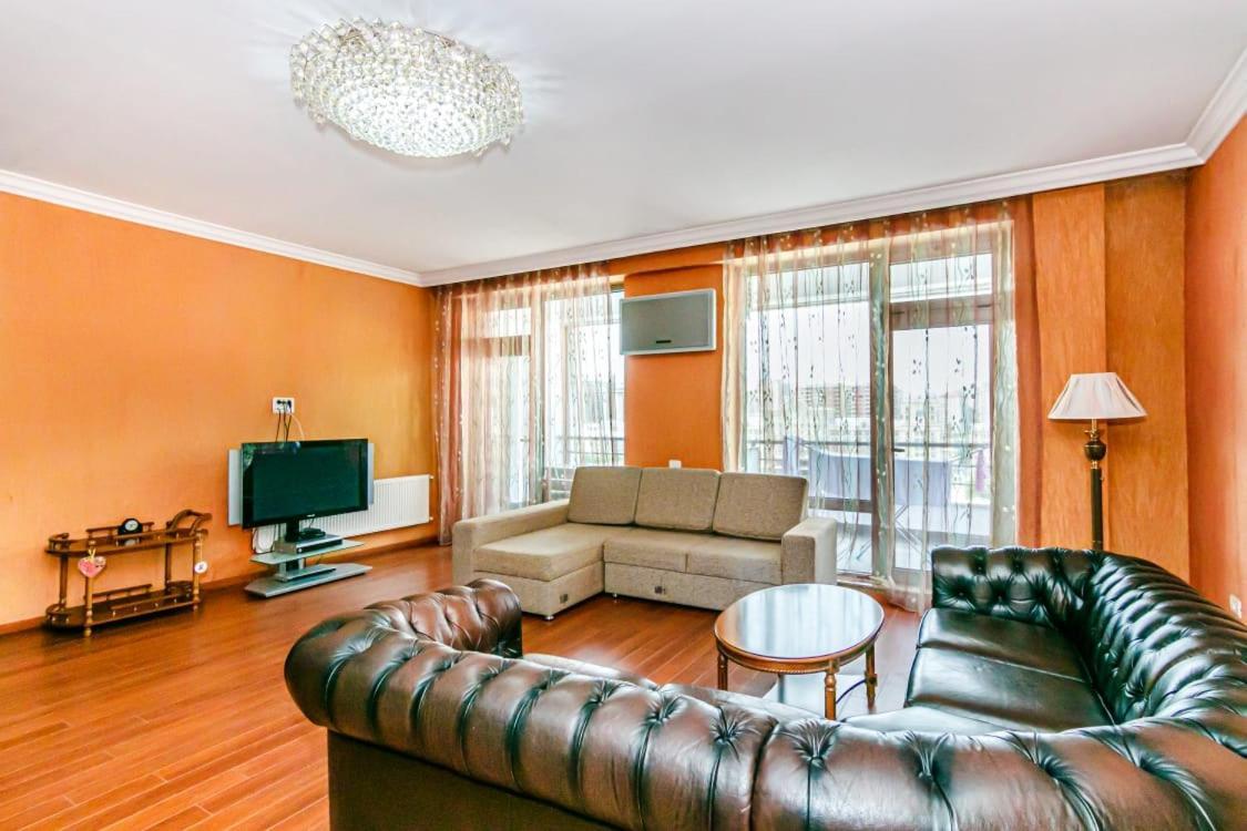 Prestige Near Vip Cresent Mall Apartment *